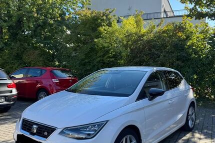 Seat Ibiza 97.000 km 13.399 &euro; Frankfurt am Main 60435