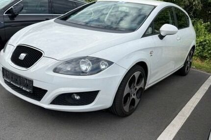 Seat Leon 102.000 km 6.999 &euro; Bickenbach 64404