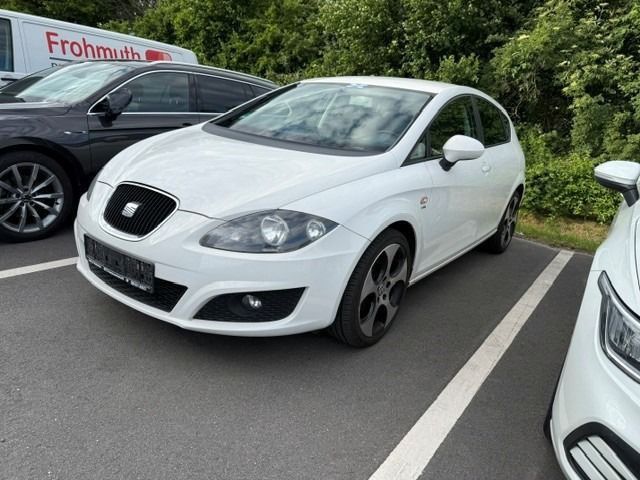 Seat Leon 102.000 km 6.999 &euro; Bickenbach 64404