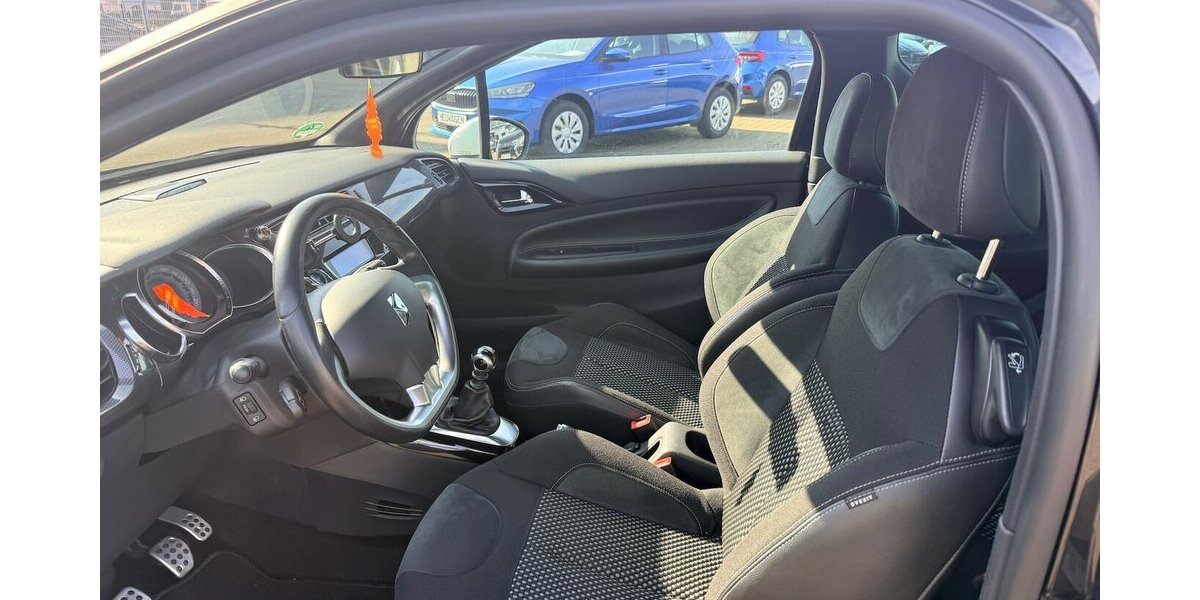 Citroen DS3 1.6 SportChic 64.010 km 5.499 &euro; Frankfurt 60386