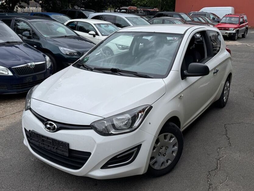 i20