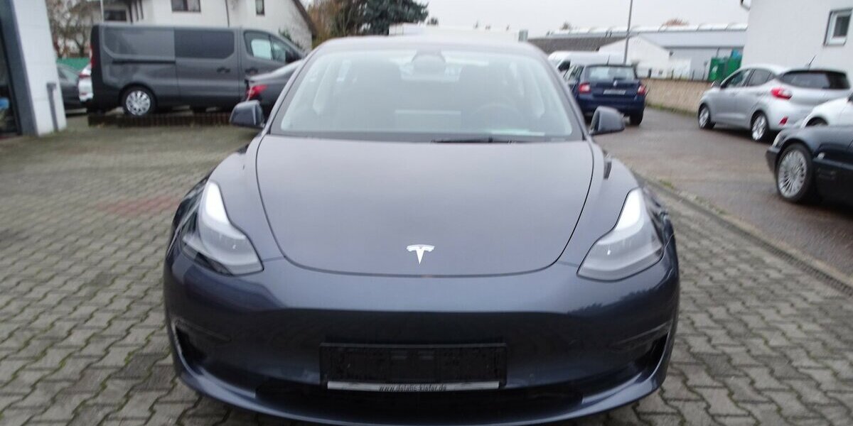 Tesla Model 3 Performance 38.031 km 31.890 &euro; Rodgau 63110