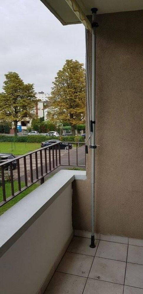 sofort Einzugsbereit, kpl. renovierte 3 Zimmerwohung im 1. OG, ohne Maklerkosten