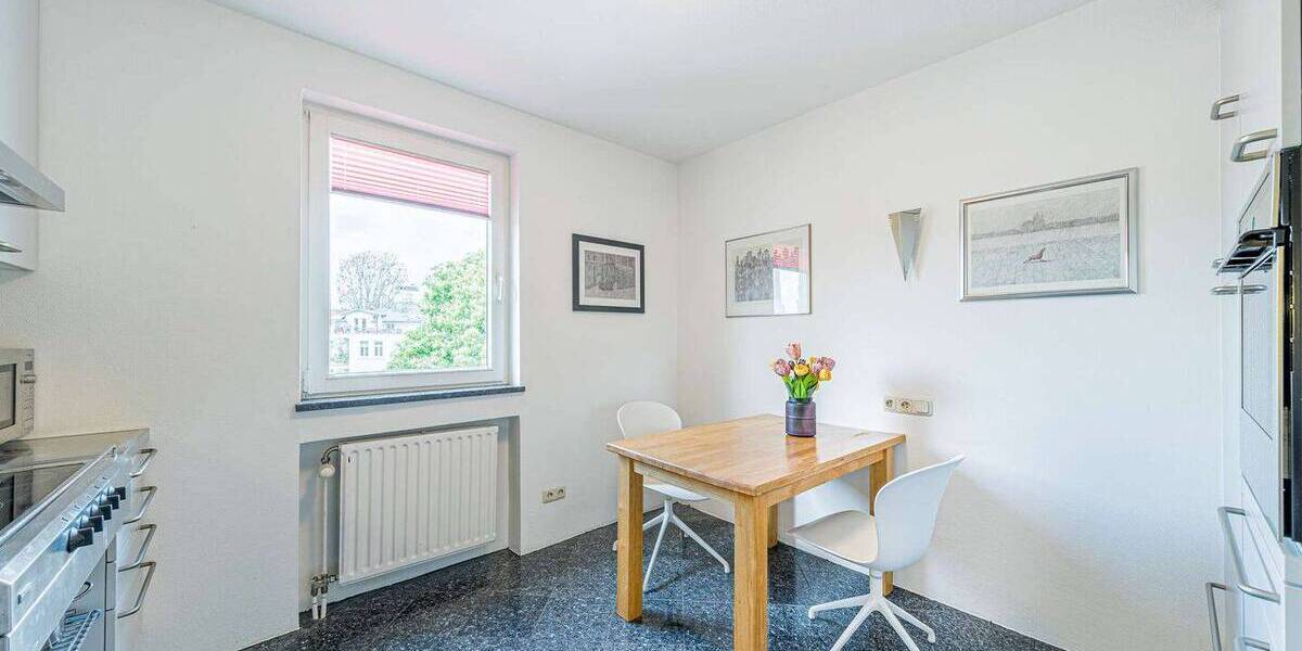 Etagenwohnung Frankfurt am Main Nordend-West - 2 Zimmer, 72 m&sup2;, 1.800&euro; | Angebot:26410209