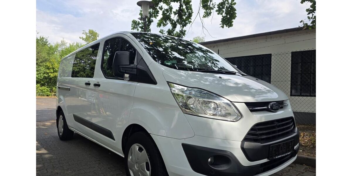 Ford Transit Custom 234.000 km 9.490 &euro; Frankfurt am Main 60486
