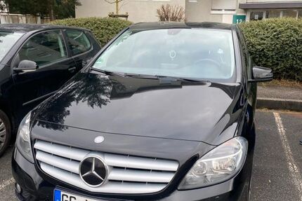 Mercedes B 180