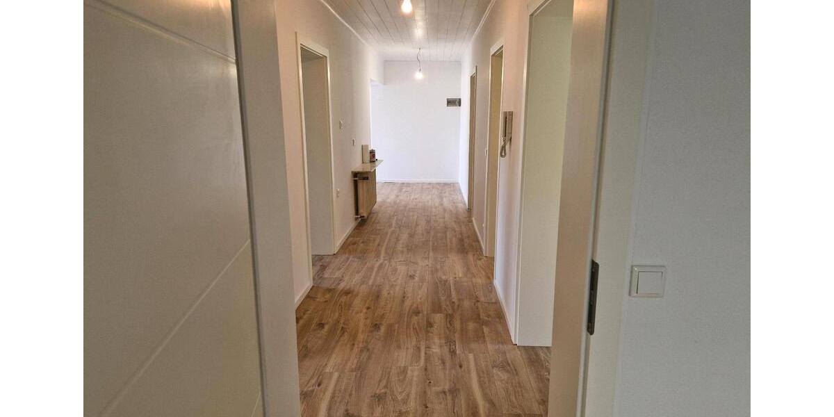 Erdgeschoßwohnung Fürth - 4 Zimmer, 107 m&sup2;, 1.400&euro; | Angebot:24841881