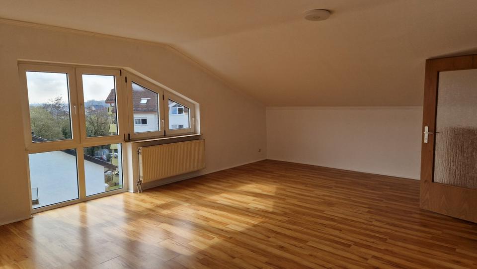 Dachgeschoßwohnung Bürstadt - 1.5 Zimmer, 48 m&sup2;, 129.000&euro; | Angebot:25649537