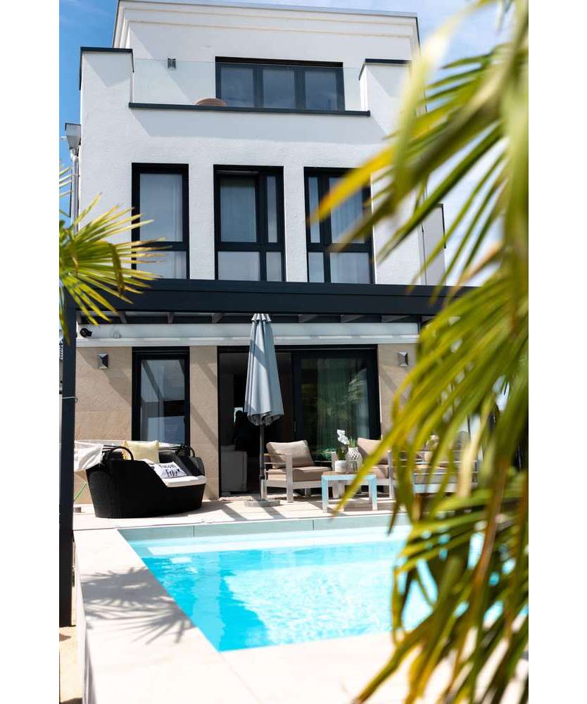 Haus zum Kaufen in Rödermark 1.290.000 € 305 m²