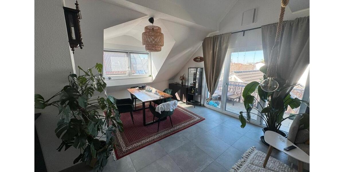 Dachgeschoßwohnung Griesheim - 3 Zimmer, 89 m&sup2;, 1.350&euro; | Angebot:26395162