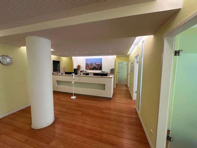 Büro in Frankfurt am Main 7.800 € 426 m²