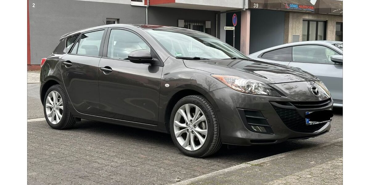 Mazda 3 118.800 km 5.600 &euro; Hattersheim 65795