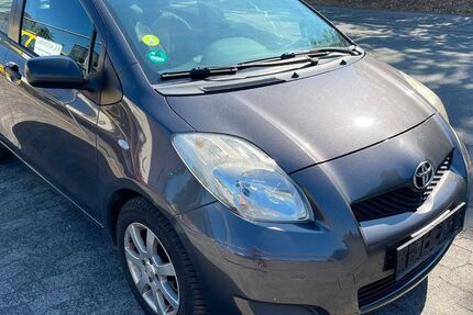Toyota Yaris 163.000 km 3.300 &euro; Alsbach 64665
