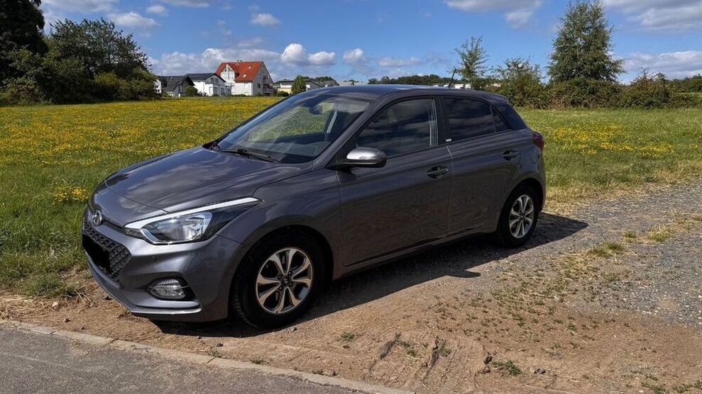 i20