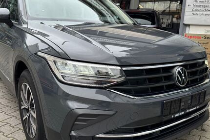 VW Tiguan 108.324 km 21.850 &euro; Frankfurt am Main 65936