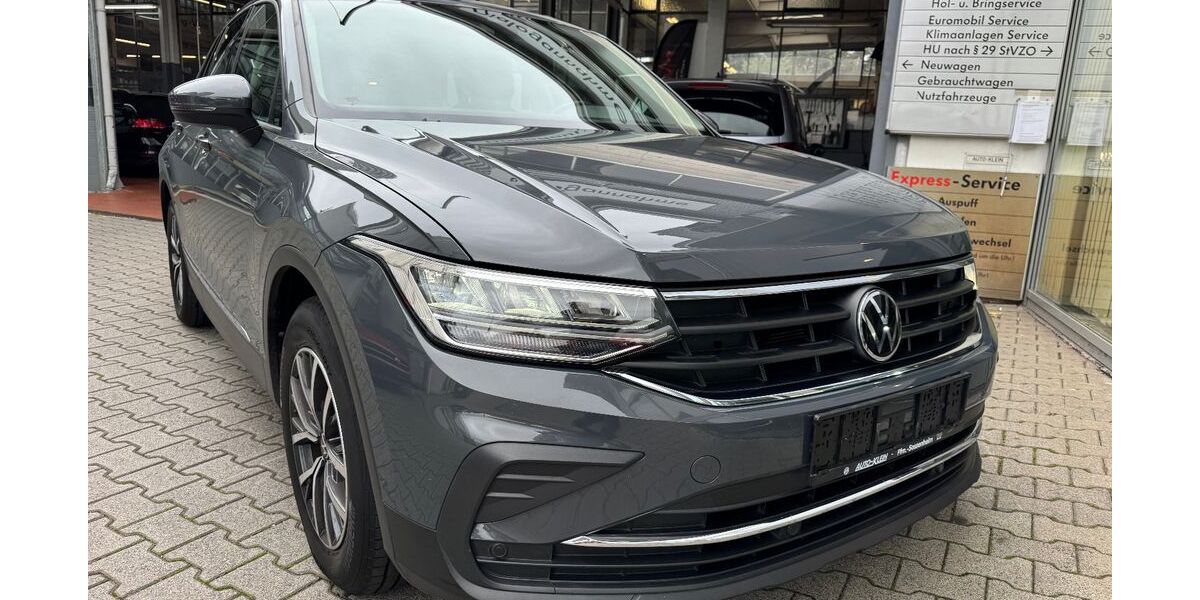 VW Tiguan 108.324 km 21.850 &euro; Frankfurt am Main 65936