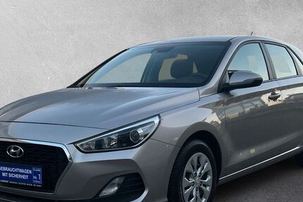 Hyundai i30 51.900 km 12.930 &euro; Rüsselsheim 65428