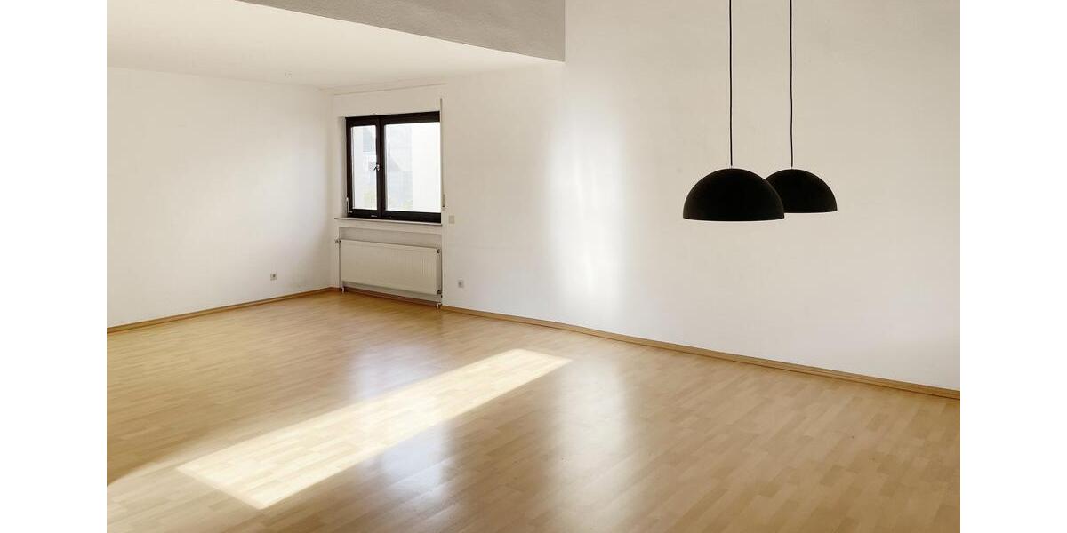 Einfamilienhaus Babenhausen - 7 Zimmer, 210 m&sup2;, 595.000&euro; | Angebot:27132321