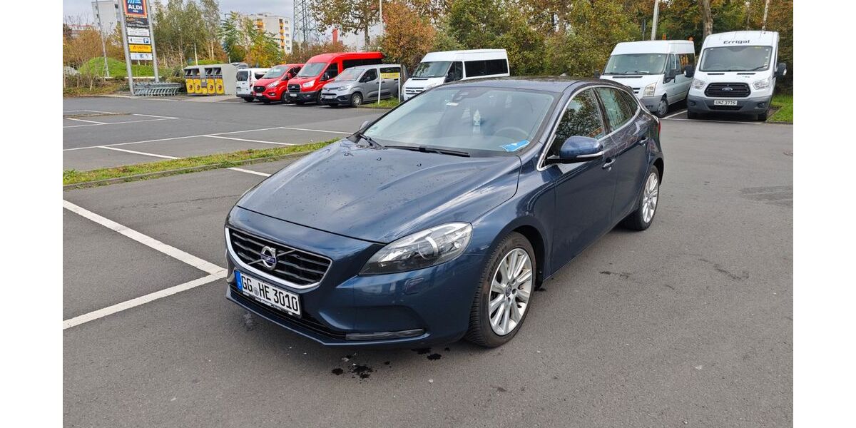 Volvo V40 175.000 km 10.300 &euro; Kelsterbach 65451