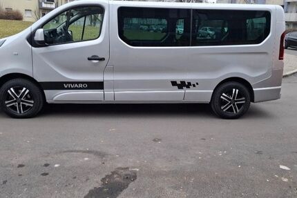 Opel Vivaro 131.000 km 16.999 &euro; FRANKFURT 60435
