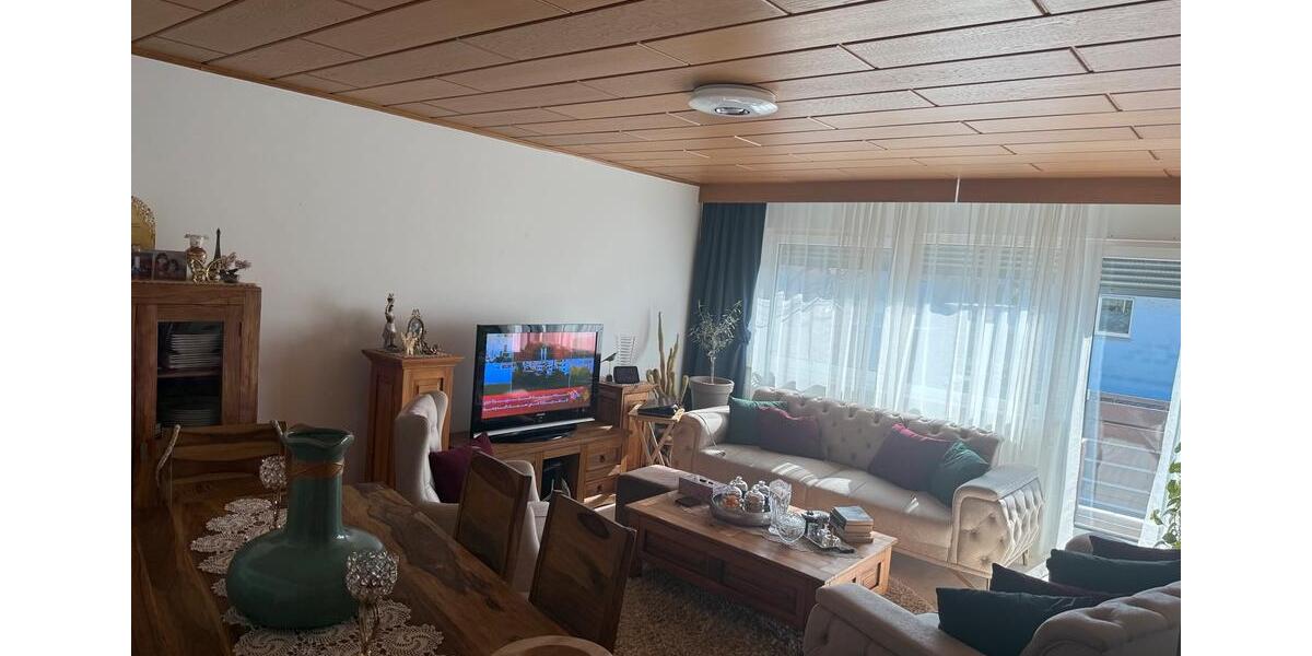 Etagenwohnung Bürstadt - 3 Zimmer, 90 m&sup2;, 1.000&euro; | Angebot:25294488