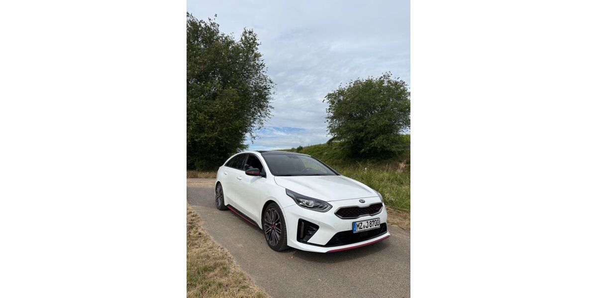 Kia pro ceed / ProCeed 76.000 km 22.900 &euro; Dalheim 55278