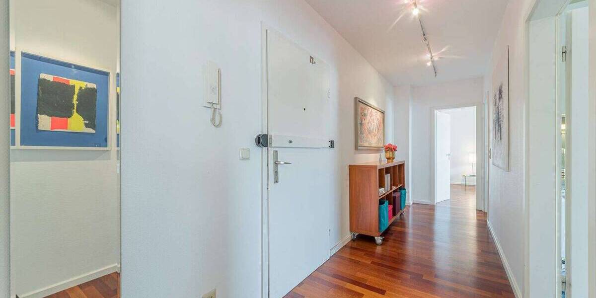Etagenwohnung Frankfurt am Main Nordend-West - 2 Zimmer, 72 m&sup2;, 1.800&euro; | Angebot:26410209