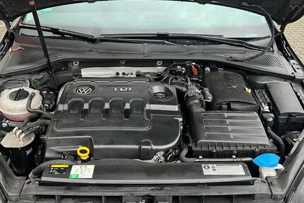 VW Golf 212.000 km 6.000 &euro; bürstadt 68642