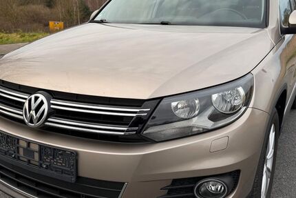 VW Tiguan 129.300 km 9.400 &euro; Bensheim 64625