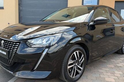Peugeot 208 82.000 km 13.990 &euro; Oppenheim 55276