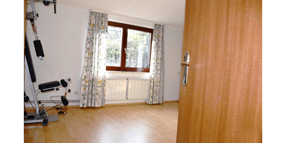 **RESERVIERT** Freistehendes Einfamilienhaus mit Gartenidylle in Seeheim-Jugenheim - Einfamilienhaus Seeheim-Jugenheim Bergstraße | Angebot:26286081