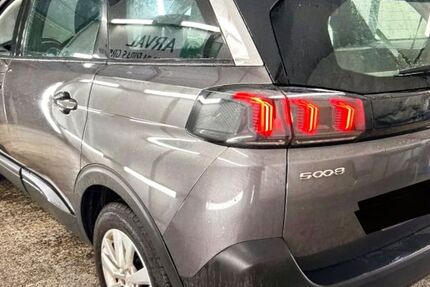 Peugeot 5008 175.486 km 13.685 &euro; Frankfurt am Main 60389