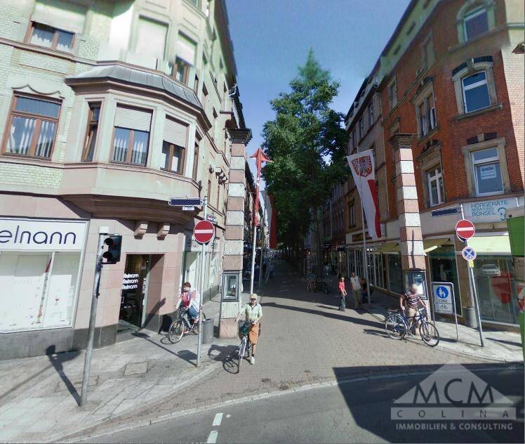 Modernisiertes Wohn- und Geschäftshaus in Bestlage von Frankfurt-Höchst - Faktor 19,5