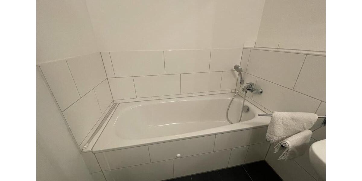 Etagenwohnung Frankfurt am Main Nordend Ost - 4 Zimmer, 130 m&sup2;, 3.000&euro; | Angebot:24581872