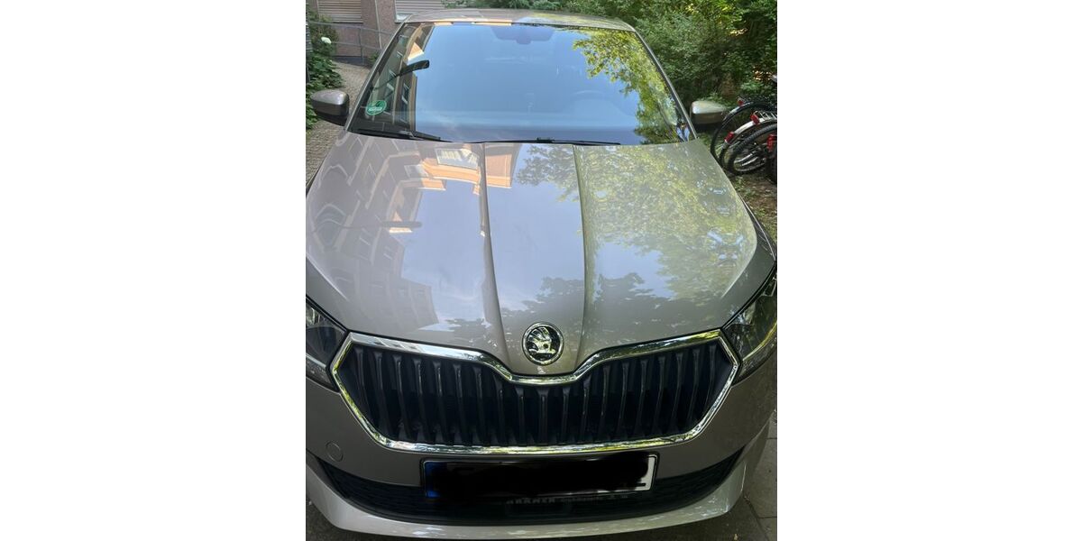 Skoda Fabia 27.400 km 15.500 &euro; Frankfurt am Main 60439