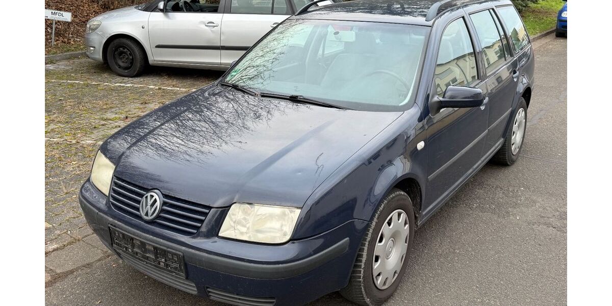 VW Bora 256.000 km 1.250 &euro; Frankfurt am Main 65933