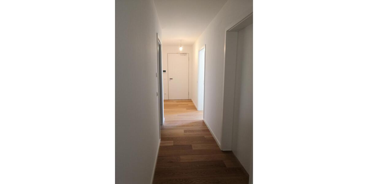 Etagenwohnung Offenbach am Main Hafen - 4 Zimmer, 109 m&sup2;, 1.850&euro; | Angebot:25376328