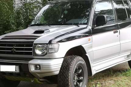 Mitsubishi Pajero 259.325 km 10.000 &euro; Frankfurt am Main - Höchst 65929