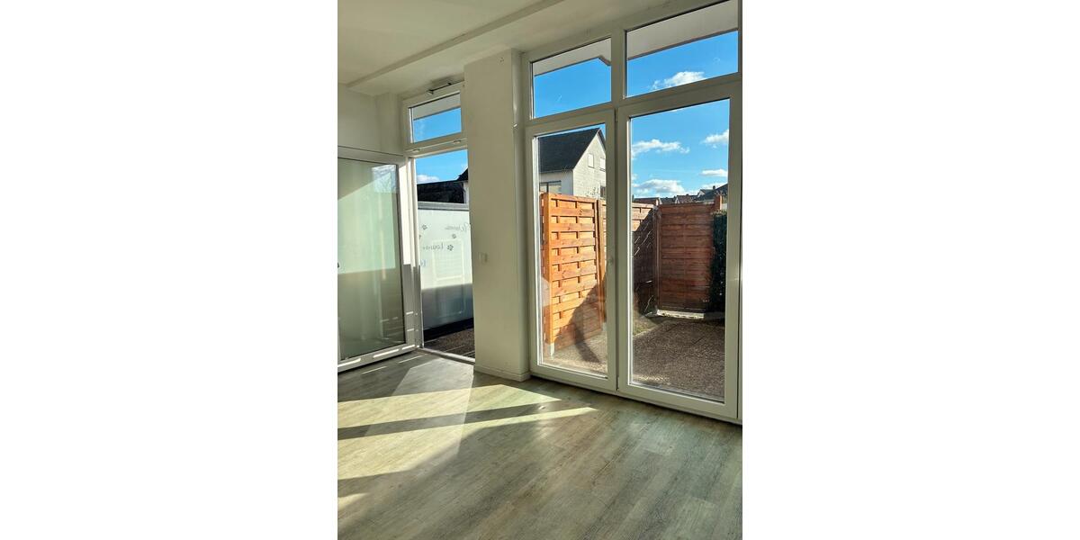 Erste Kaltmiete geschenkt** 2 Zimmer Maisonette mit kleiner Terrasse ab sofort index 2 zimmer