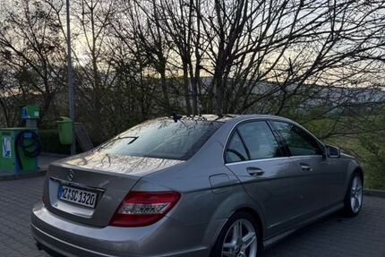 Mercedes-Benz 350 164.250 km 15.700 &euro; Gau-Bischofsheim 55296