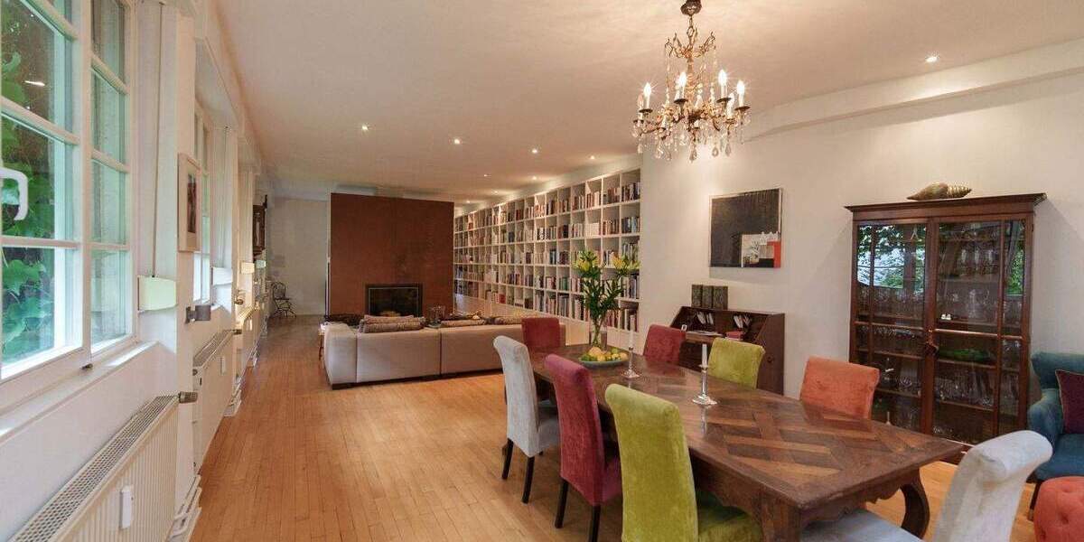 Repräsentative Büro- oder Praxisfläche mit Wintergarten, Dachterrasse und grünem Innenhof - in unmittelbarer Nähe zum Wilhelmsplatz. 3 zimmer