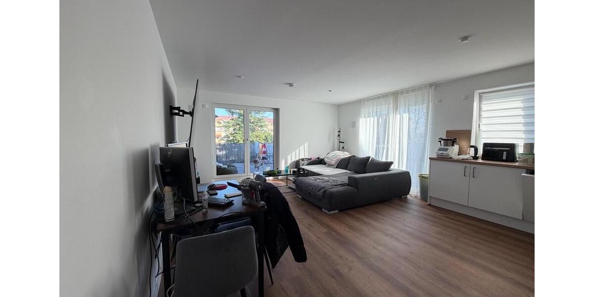 Etagenwohnung Neu-Isenburg Isenburg - 2 Zimmer, 83 m&sup2;, 1.350&euro; | Angebot:26585870