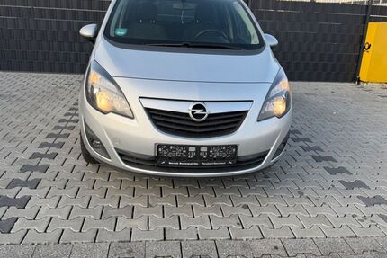 Opel Meriva 133.000 km 2.499 &euro; Frankfurt am main 60386