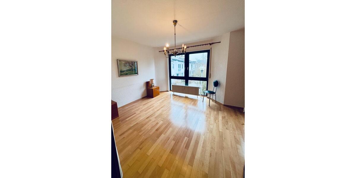 Reihenhaus Frankfurt am Main Mitte-West - 5.5 Zimmer, 112 m&sup2;, 739.000&euro; | Angebot:25101991