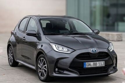 Toyota Yaris 23.415 km 19.700 &euro; Frankfurt am Main 60435