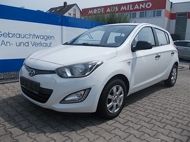 Hyundai i20 124.000 km 2.200 &euro; Mörfelden 64546