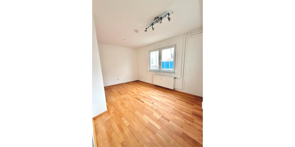 Einfamilienhaus Griesheim - 4 Zimmer, 154 m&sup2;, 2.050&euro; | Angebot:26153608