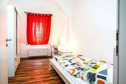 Zimmer Frankfurt am Main Bahnhofsviertel - 5 Zimmer, 550&euro; | Angebot:26441557
