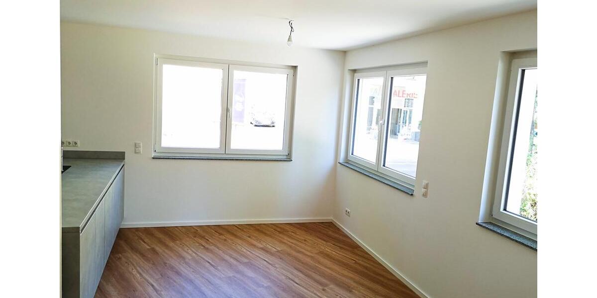 Erdgeschoßwohnung Frankfurt am Main Fechenheim - 2 Zimmer, 82 m&sup2;, 1.400&euro; | Angebot:25129076