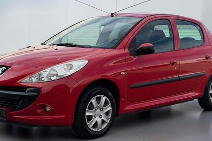Peugeot 206 118.000 km 2.799 &euro; Dieburg 64807